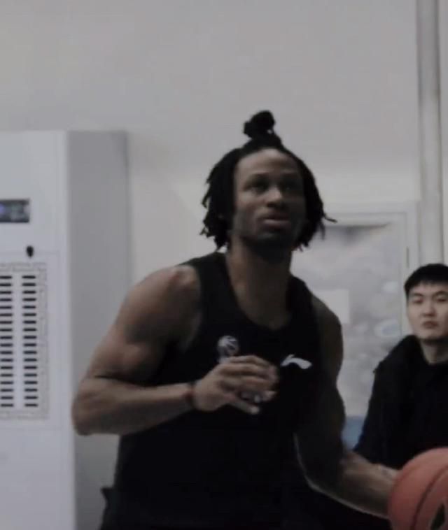 当然，这类丈夫的落后毫无疑问曾经有过。